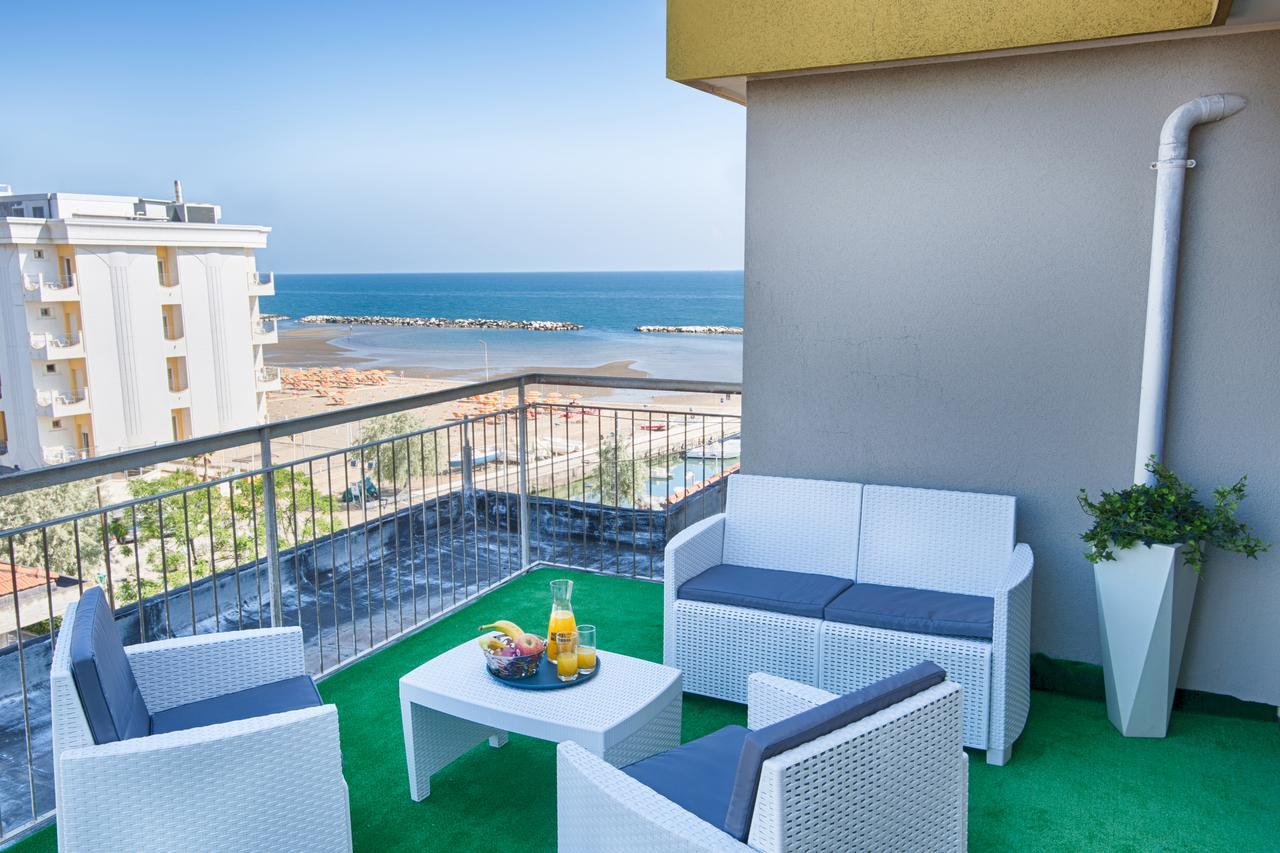 Hotel Mirabel Rimini Dış mekan fotoğraf