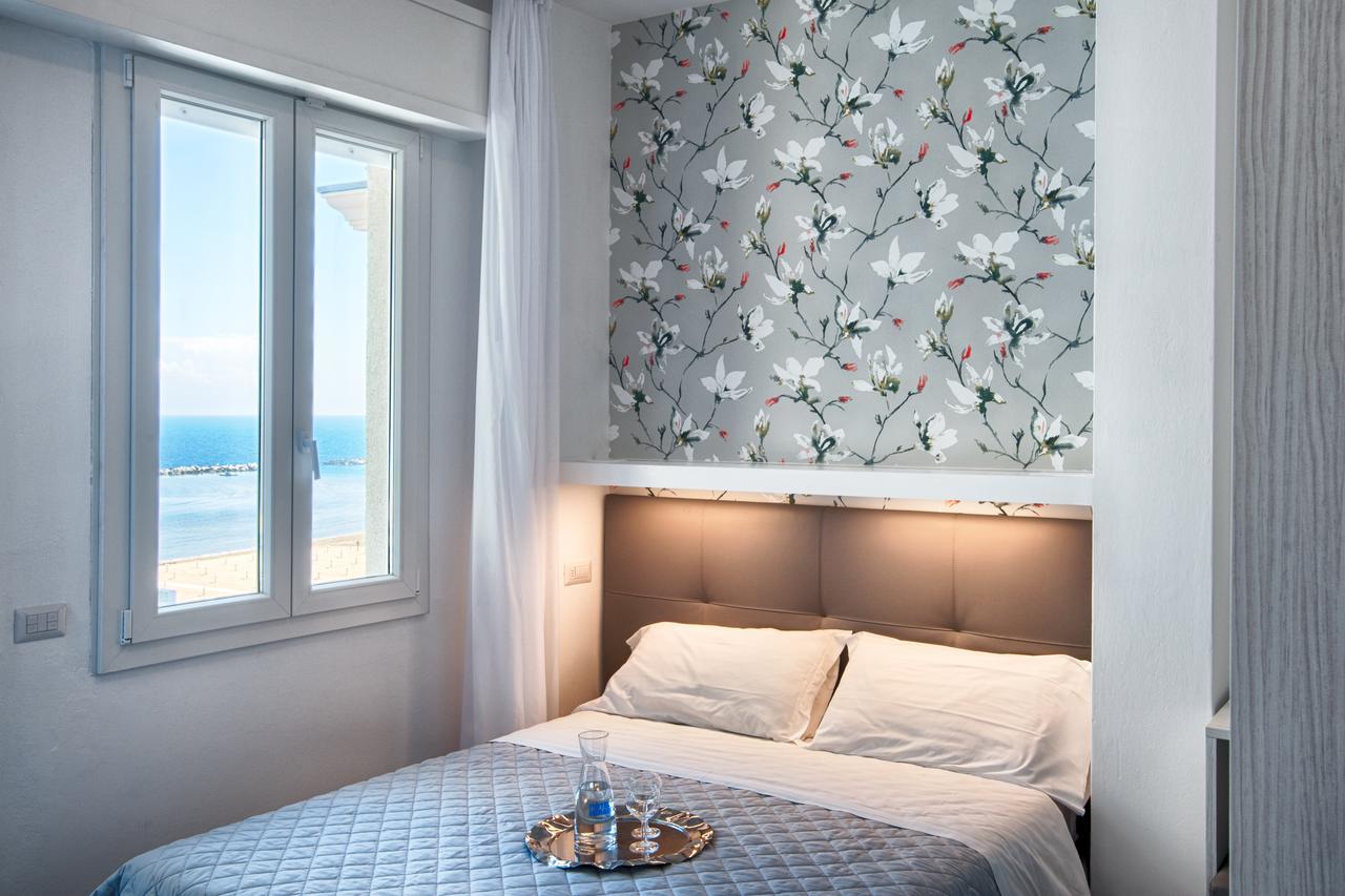 Hotel Mirabel Rimini Dış mekan fotoğraf